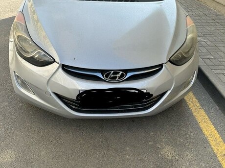 Hyundai Elantra 2013