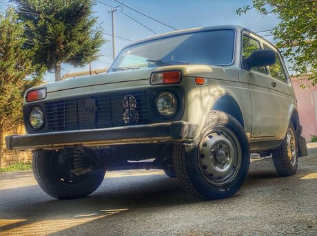 LADA (VAZ) Niva 1992
