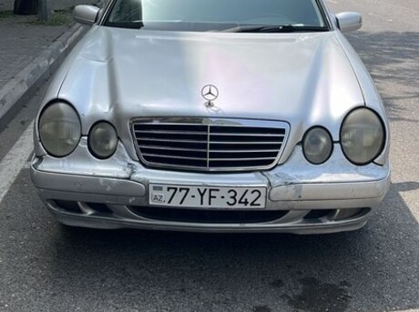 Mercedes E 220 d 2001