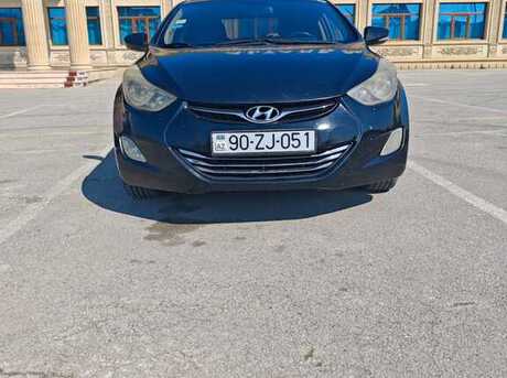 Hyundai Elantra 2012