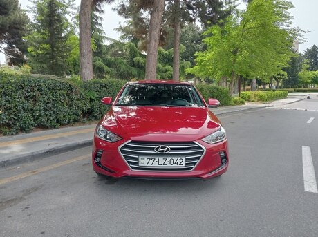 Hyundai Avante 2015