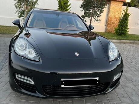 Porsche Panamera Turbo S 2010
