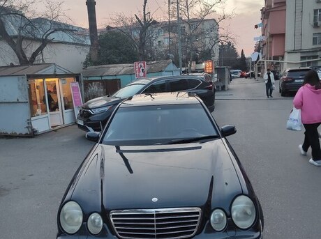 Mercedes E 270 2000