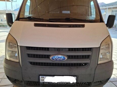 Ford Transit 2010