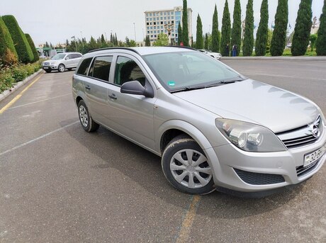 Opel Astra 2009