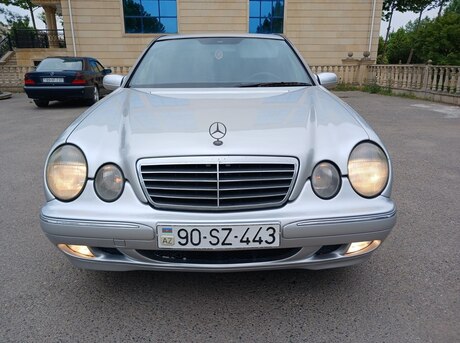 Mercedes E 220 d 2000