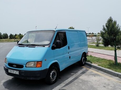 Ford Transit 2000