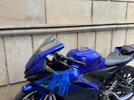 Yamaha R15 V4 2023