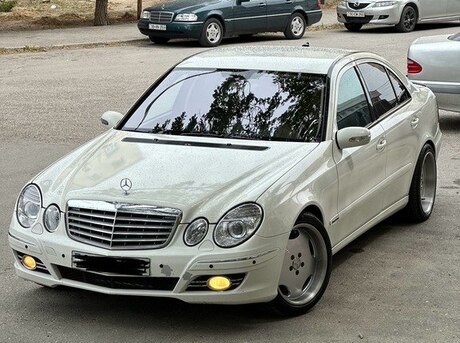 Mercedes E 220 d 2004