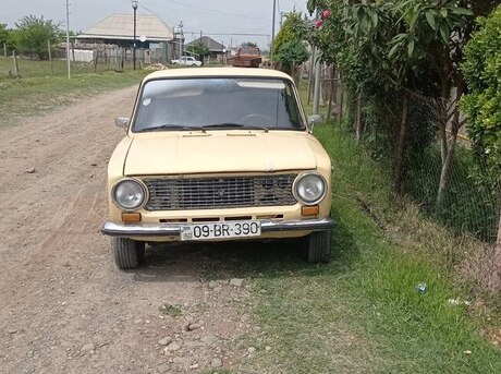 LADA (VAZ) 21013 1987