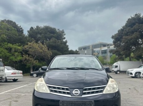 Nissan Tiida 2011