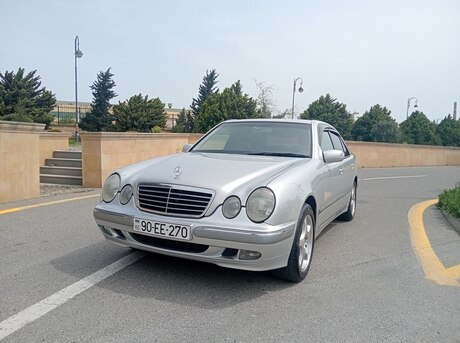 Mercedes E 270 2000
