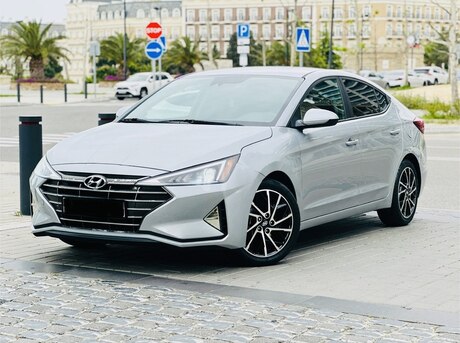 Hyundai Elantra 2019
