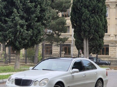 Mercedes E 280