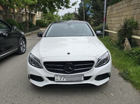 Mercedes C 300 4MATIC 2016