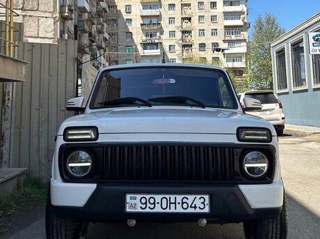 LADA (VAZ) Niva 2009
