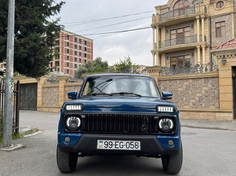 LADA (VAZ) Niva 2013