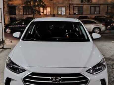 Hyundai Elantra 2017
