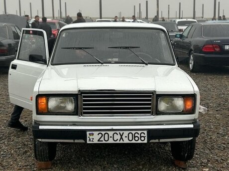LADA (VAZ) 2107 2010