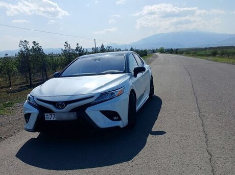 Toyota Camry 2020