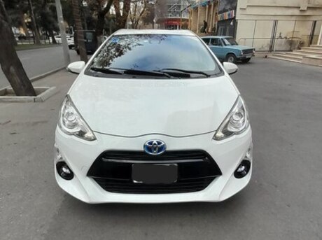 Toyota Aqua 2016