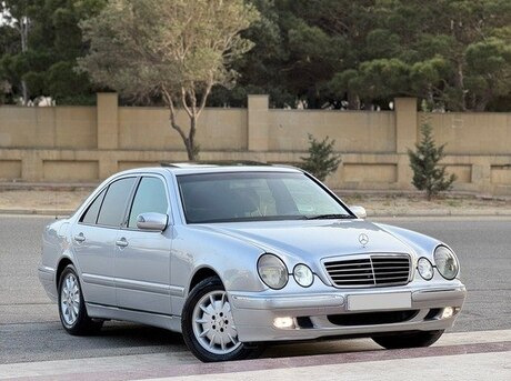 Mercedes E 240 2000