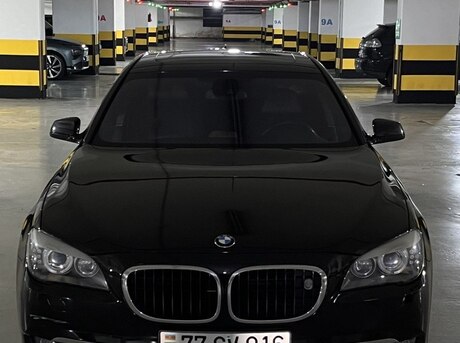 BMW 750 2009