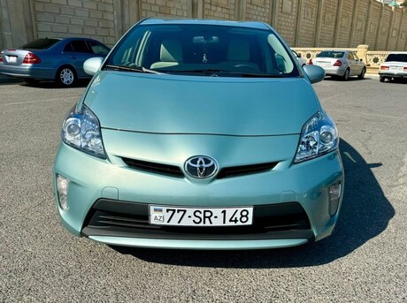 Toyota Prius 2015