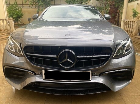 Mercedes E 300 4MATIC 2018