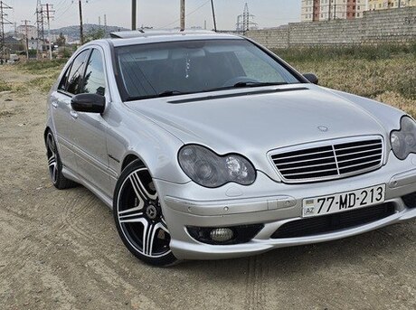 Mercedes C 32 AMG 2002