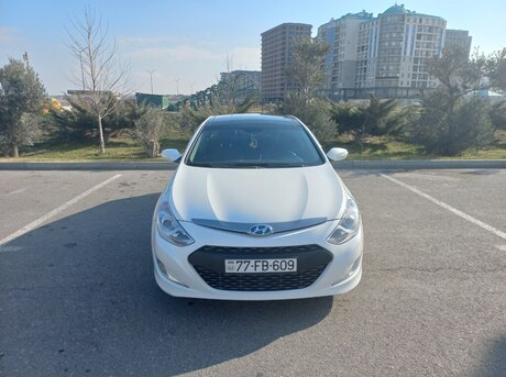 Hyundai Sonata 2011