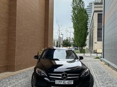 Mercedes C 300 4MATIC 2015