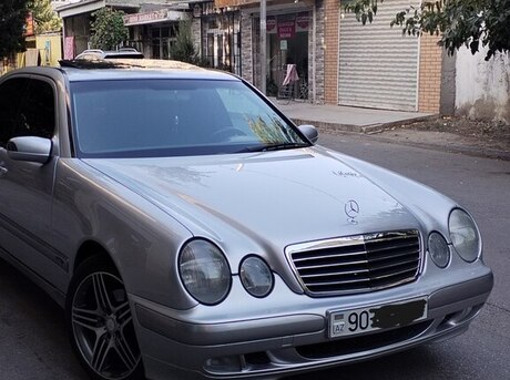 Mercedes E 240 2000