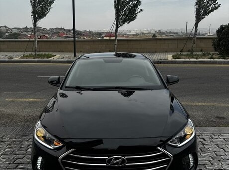 Hyundai Elantra 2016