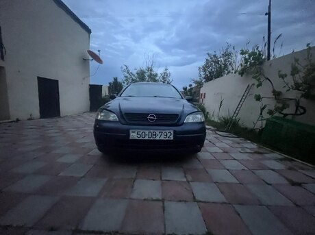 Opel Astra 1998