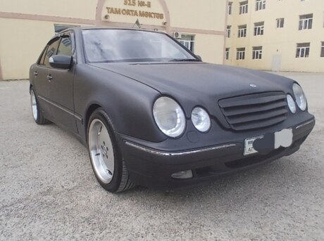 Mercedes E 270 2001