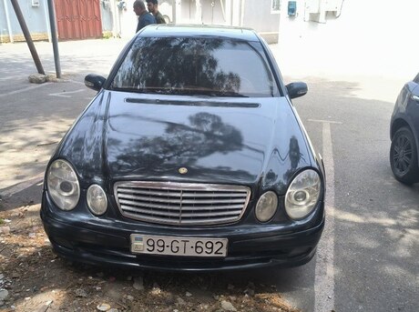 Mercedes E 220 d 2002