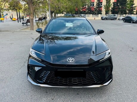 Toyota Camry 2025