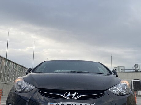 Hyundai Elantra 2012