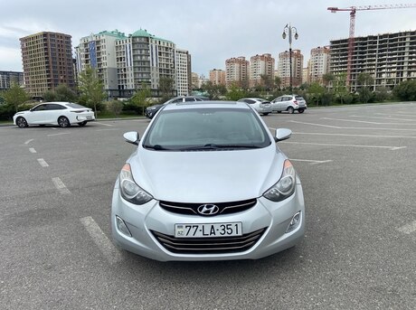 Hyundai Elantra 2012