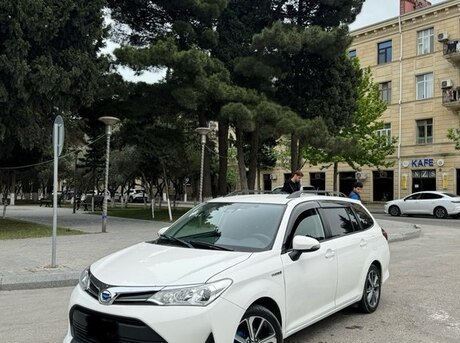 Toyota Corolla Fielder 2018