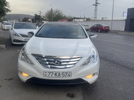 Hyundai Sonata 2011