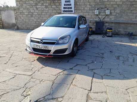 Opel Astra 2004