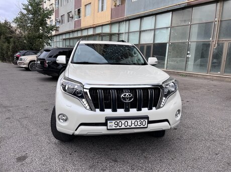 Toyota Land Cruiser Prado 2013