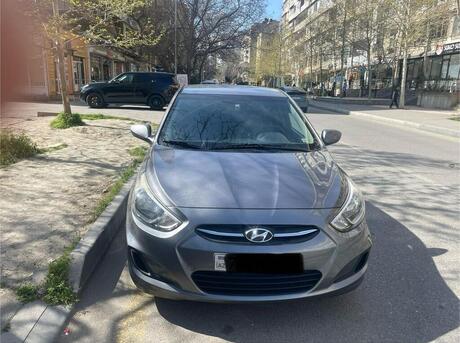 Hyundai Accent 2015
