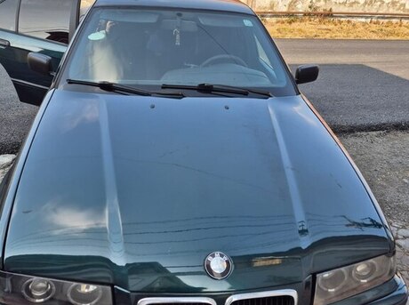 BMW 318 1993