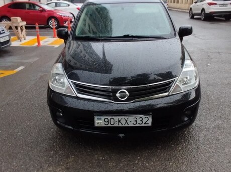 Nissan Tiida 2010