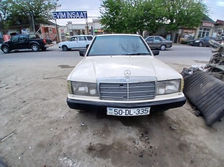 Mercedes 190 1990