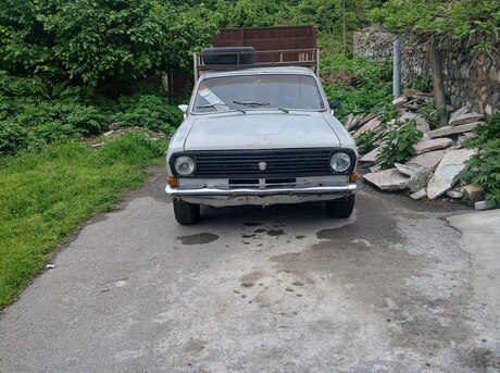 GAZ 24 1989