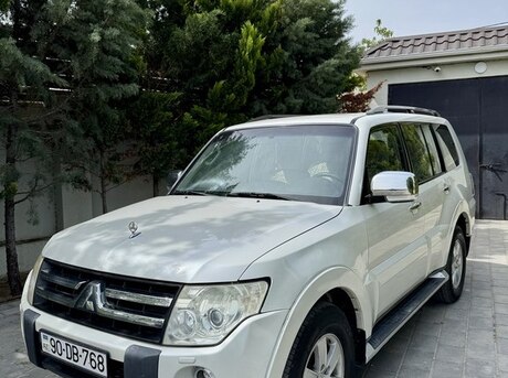 Mitsubishi Pajero 2008